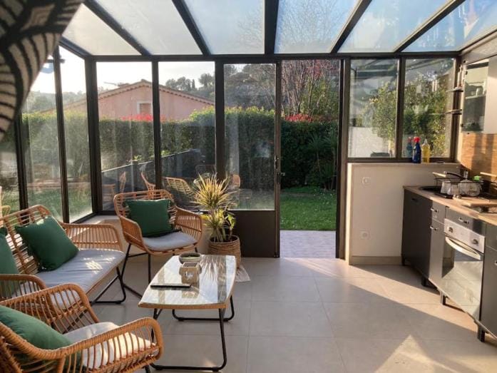 Atelier des réves Bed and Breakfast in French Riviera