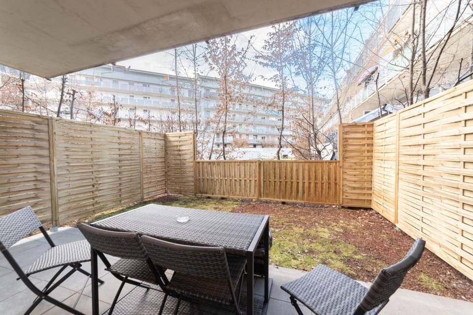 Patio, Garden, Balcony/Terrace
