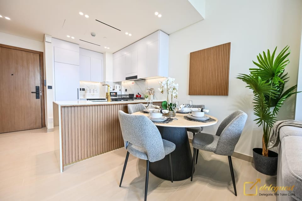 Stunning 1BR in JVC Binghatti Amber by Deleguest Apartment in Dubai