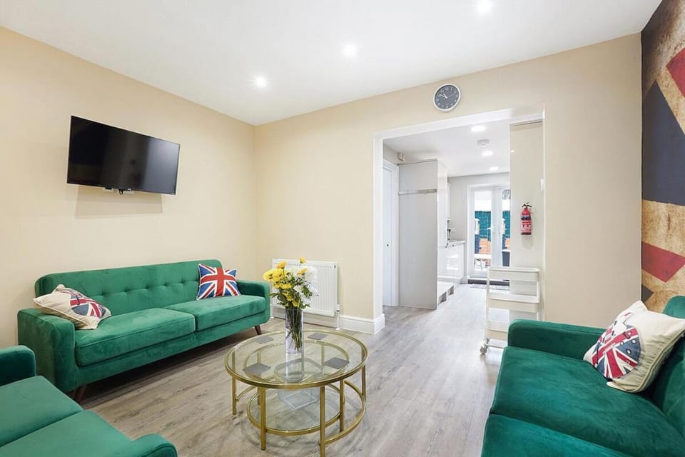 OnSiteStays - Stylish 5 bedroom house with 3 bathrooms House in Dartford