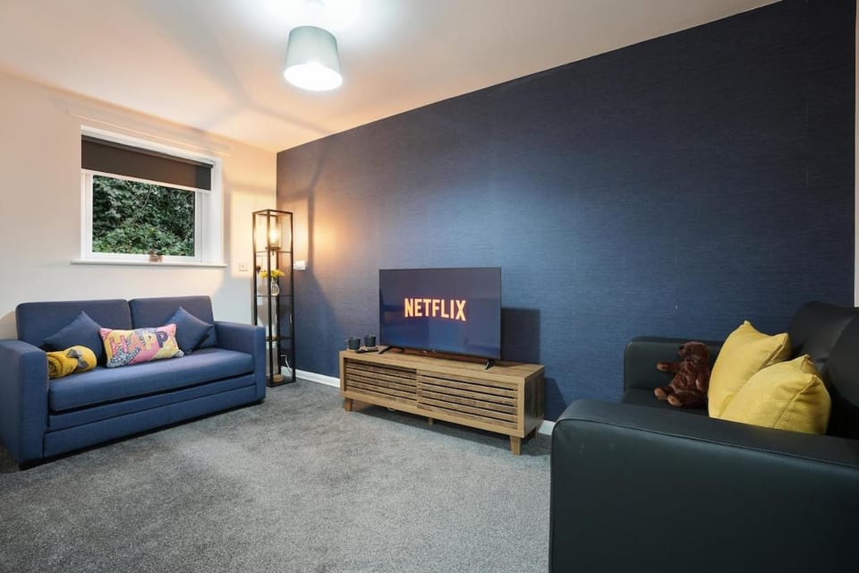 TV and multimedia, Living room, Seating area