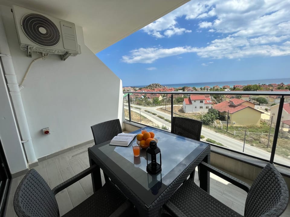 Day, Natural landscape, View (from property/room), Balcony/Terrace, Sea view