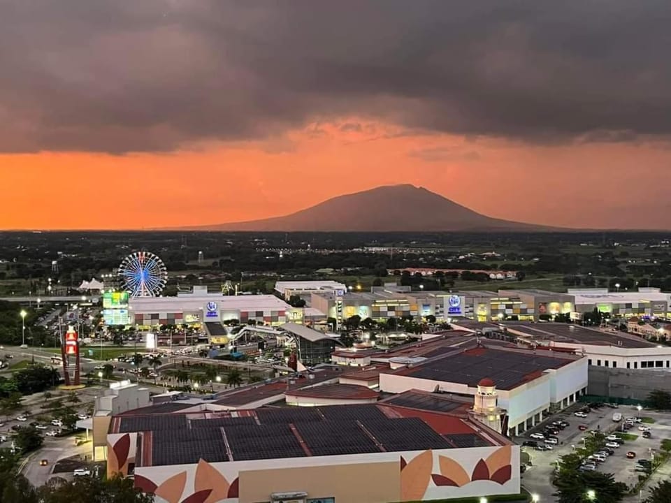 Azure North Pampanga Monaco 720 Hotel in Calabarzon