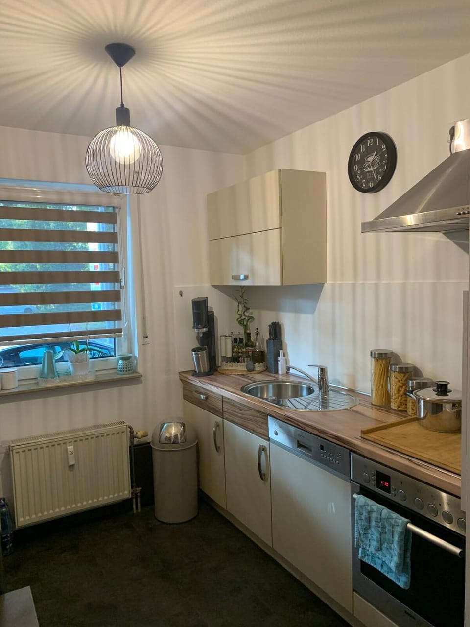Helle schöne 1,5 Zimmer Wohnung Apartment in Karlsruhe