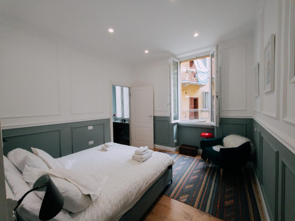 Luxury Apt Milan city center metro rossa Porta Venezia Apartment in Milan