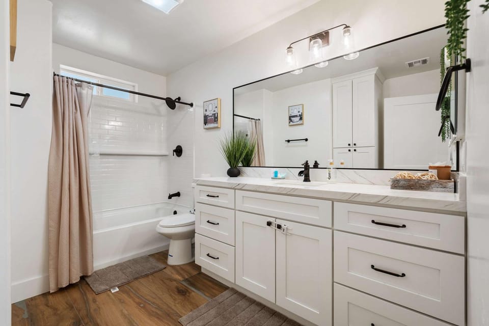 The Oasis House in Escondido Village