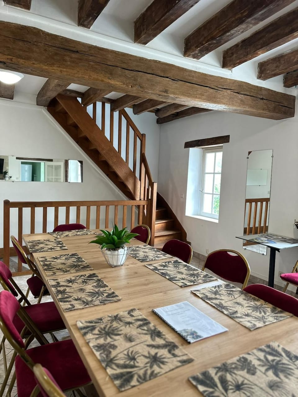 Duplex de groupe - 5 chambres avec SDB Apartment in Centre-Val de Loire