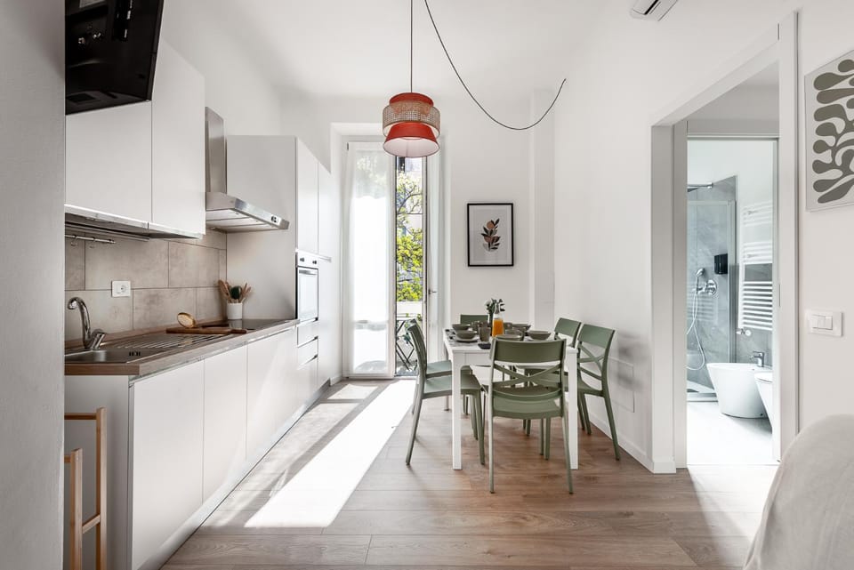 TV and multimedia, Kitchen or kitchenette, Dining area