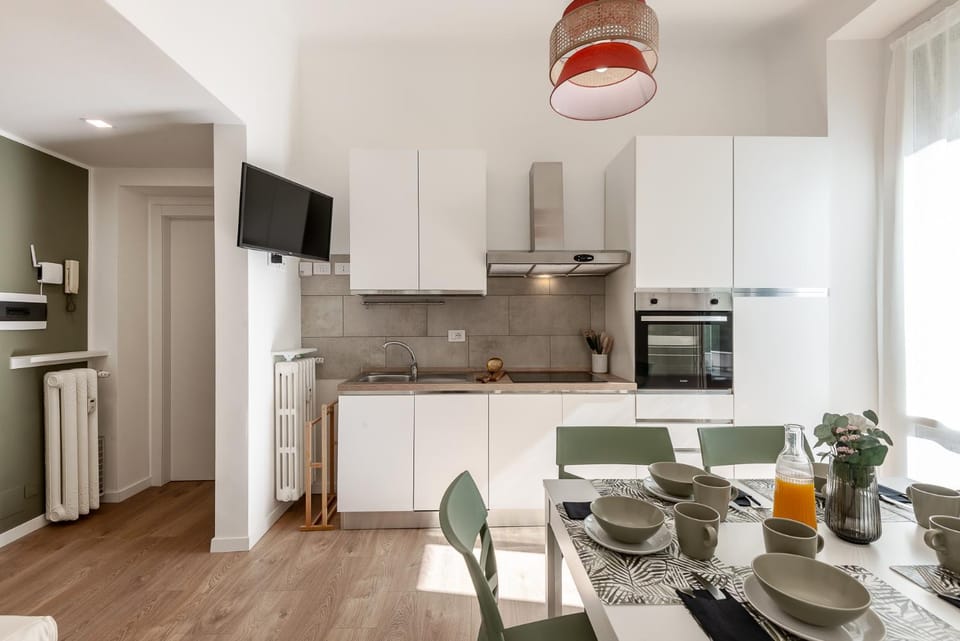 TV and multimedia, Kitchen or kitchenette, Dining area