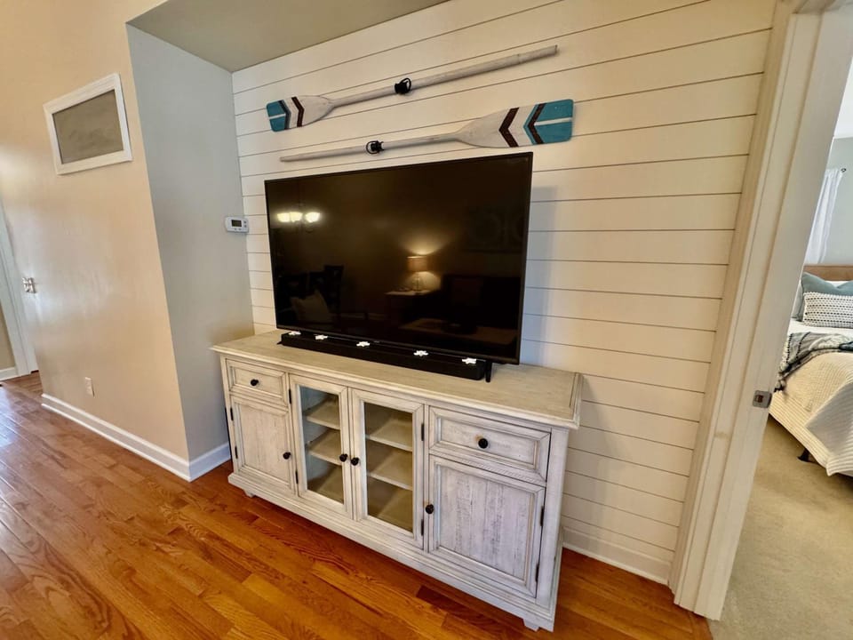 New Coastal 2 bed 2 ba villa - walk to the beach House in South Forest Beach