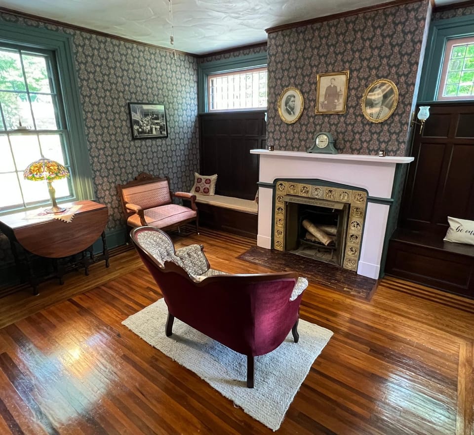 Property building, Seating area