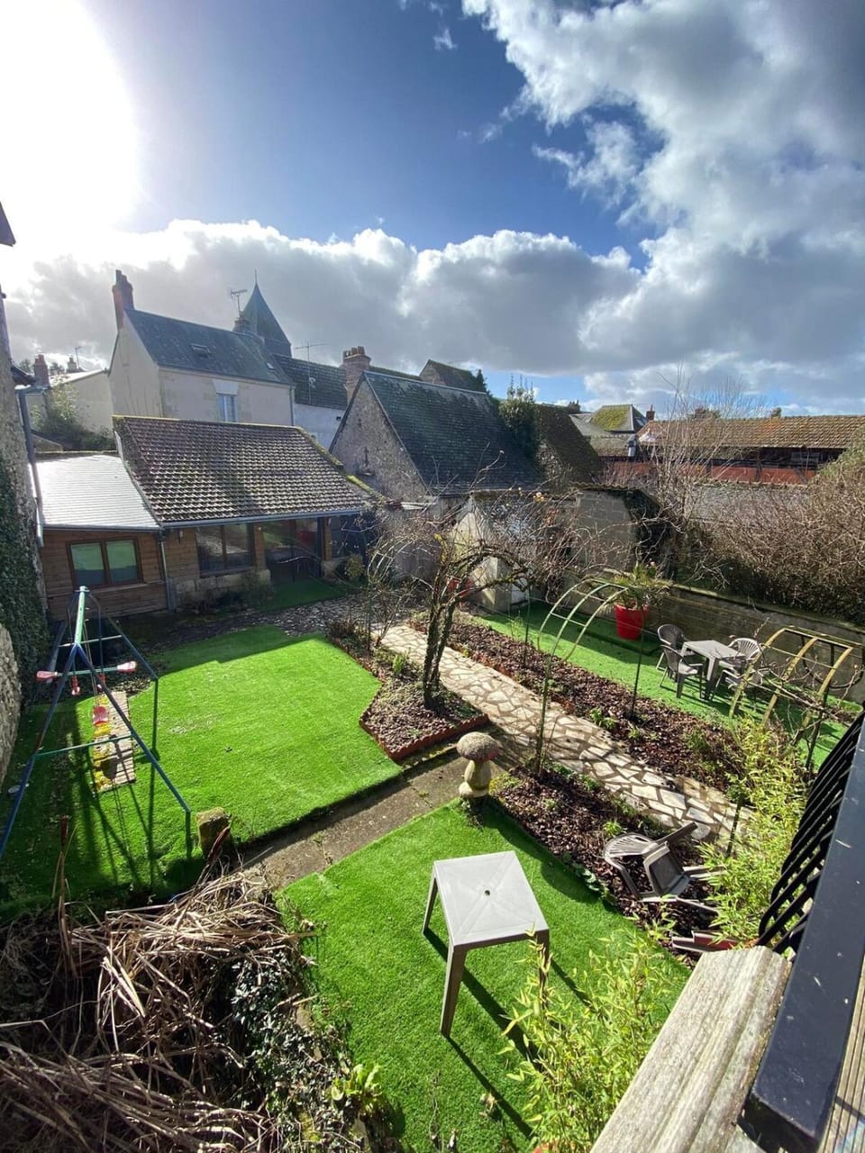 Appt 5 personnes - 2 Chambres, terrasse et jardin Apartment in Centre-Val de Loire