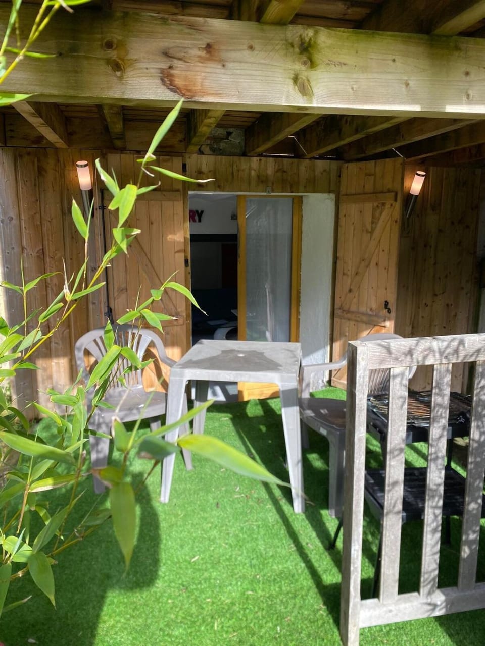 Logement avec alcôve et jardin proche du Château Apartment in Centre-Val de Loire