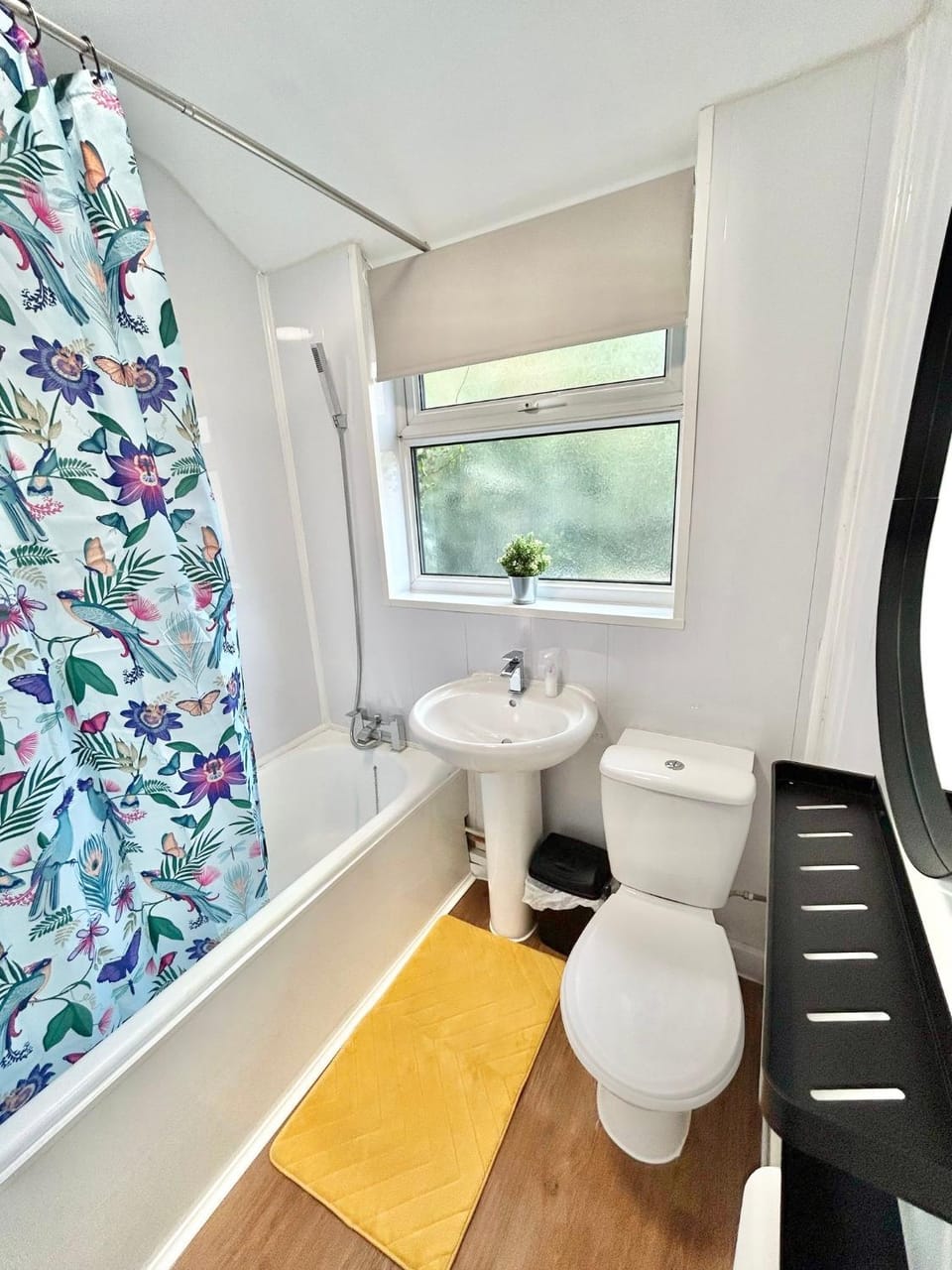 Beautiful Space House in Coventry