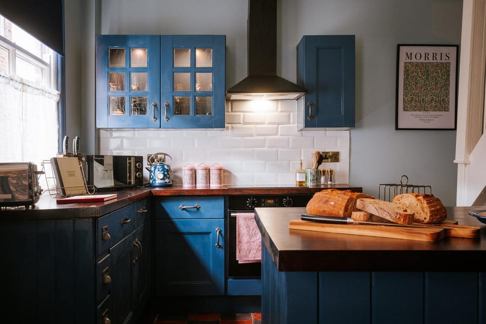 Coffee/tea facilities, Kitchen or kitchenette, pet friendly, stove, toaster