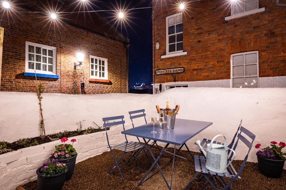 Patio, Night, Garden, Dining area