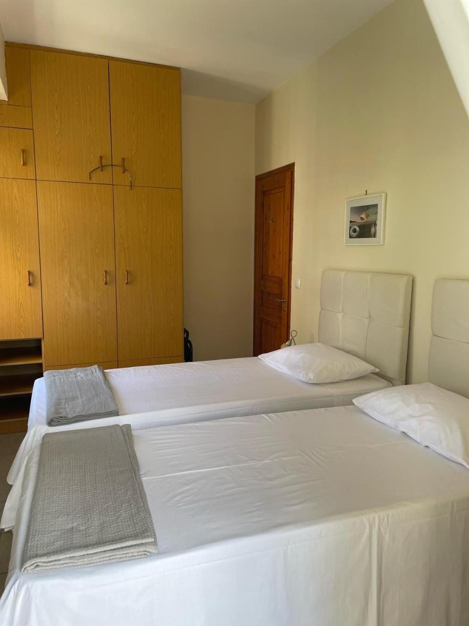 Bedroom, air conditioner