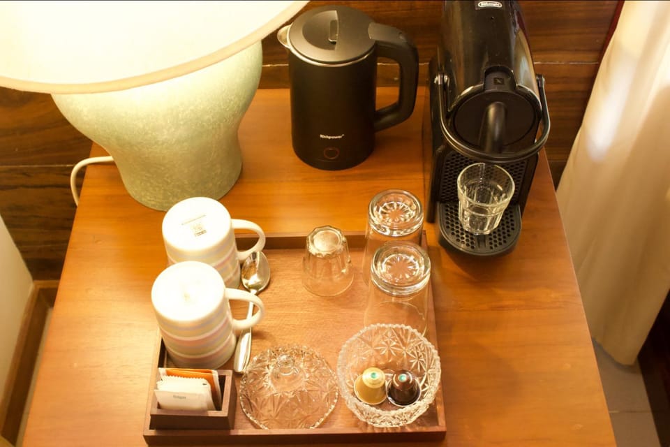 Coffee/tea facilities, Breakfast