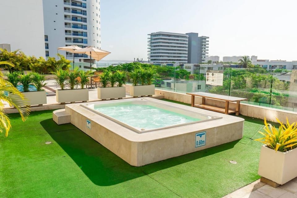 Sunset Oceanfront Studio Apartment in Cartagena