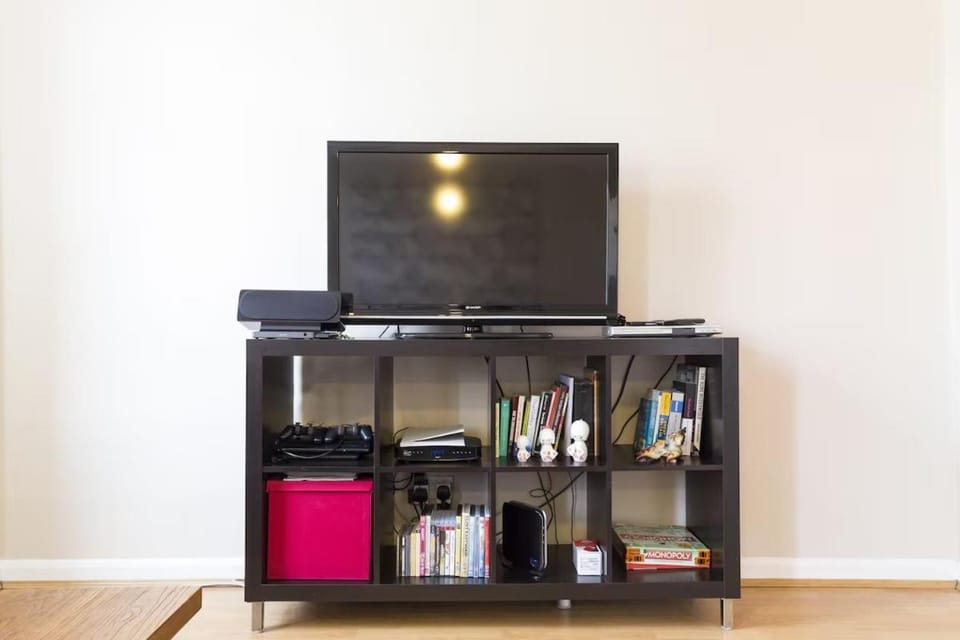 Trendy Spacious 1 Bedroom Flat Apartment in London Borough of Islington