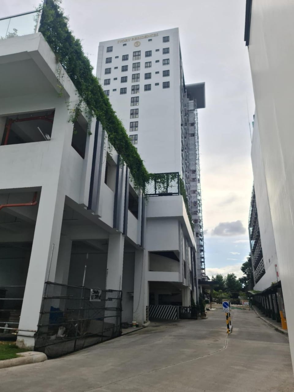 Property building, Street view