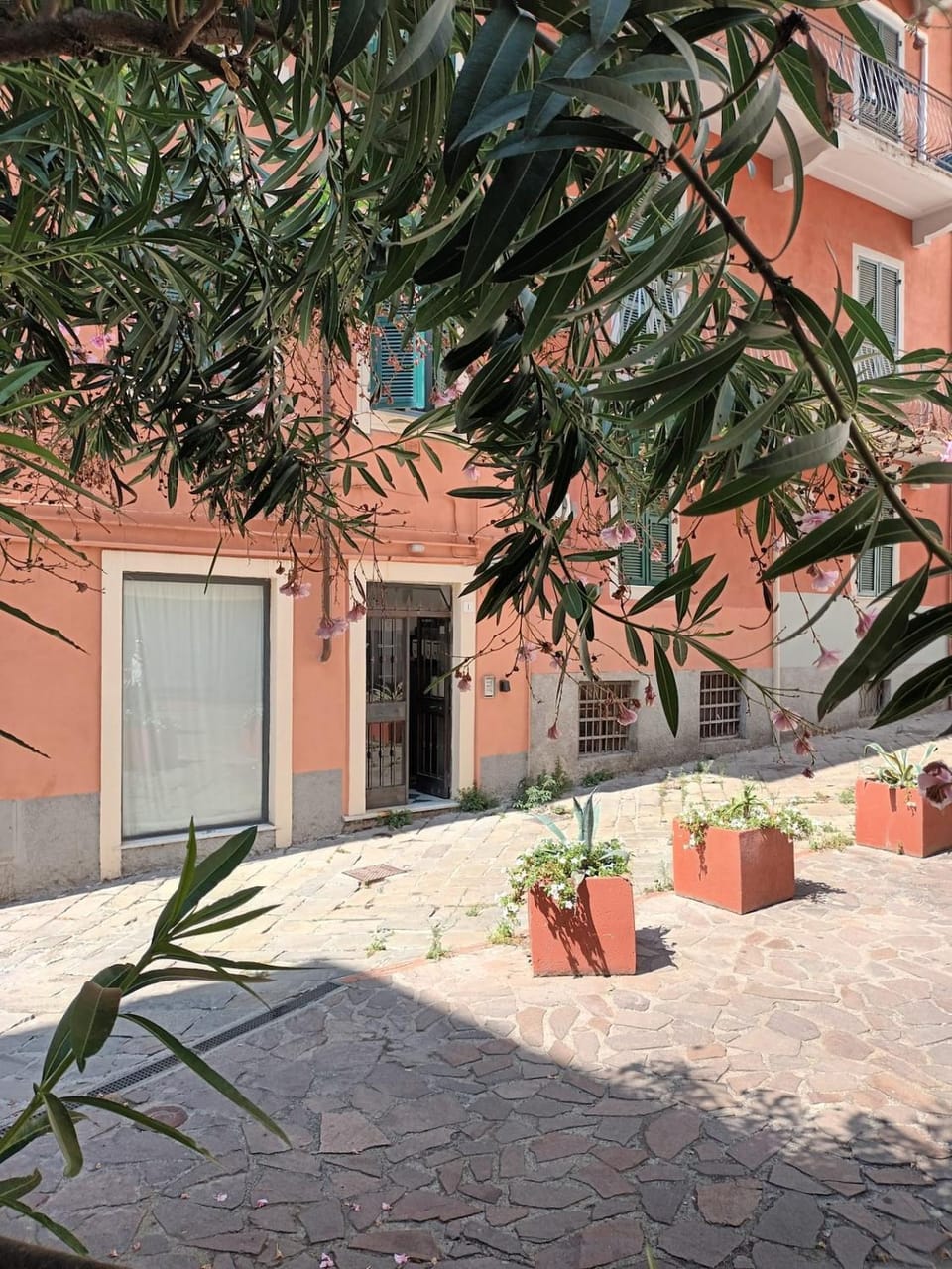 Bernardino Studio Apartment - La Spezia, Cinque Terre Apartment in La Spezia