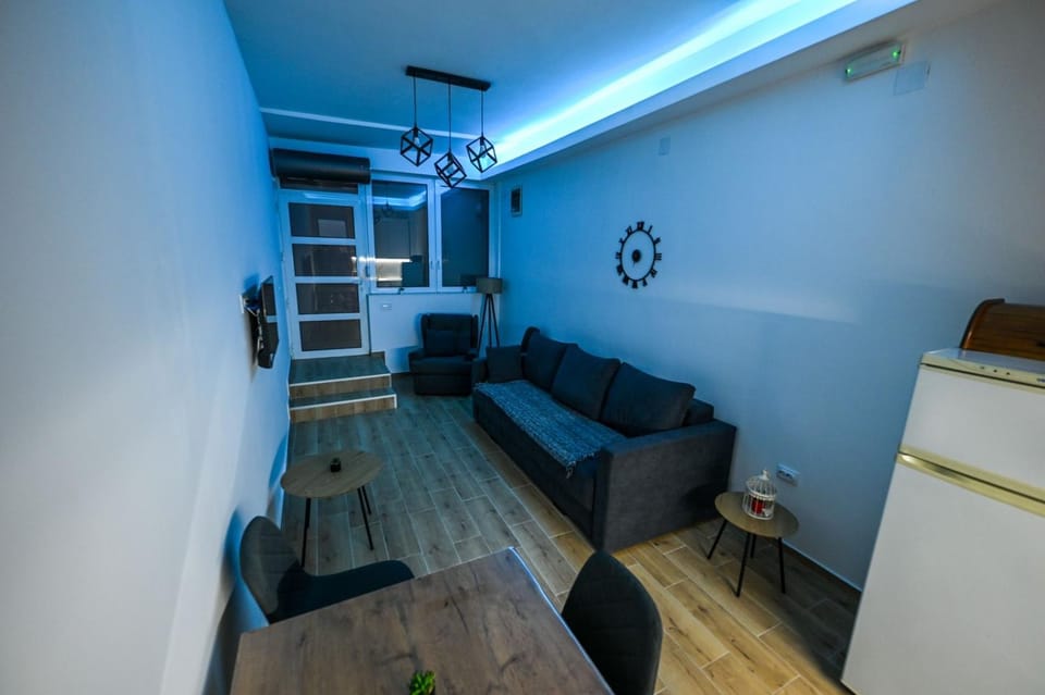 STAN na DAN MITIC FREE PARKING Apartment in Serbia