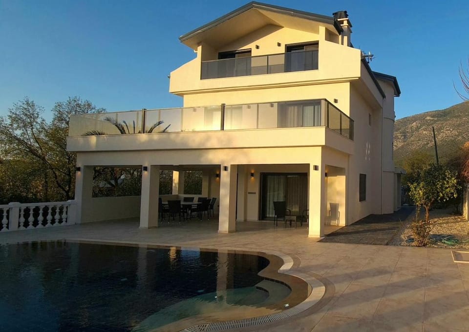 White Deluxe Villa Ölüdeniz Villa in Fethiye