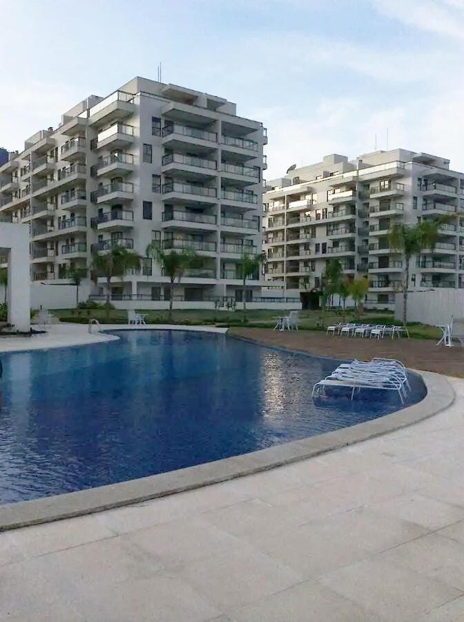 Property building, Swimming pool, Swimming pool, sunbed