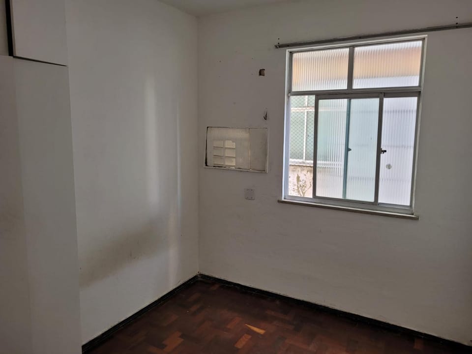 Apartamento amplo, no terceiro andar de Escada Apartment in Belém