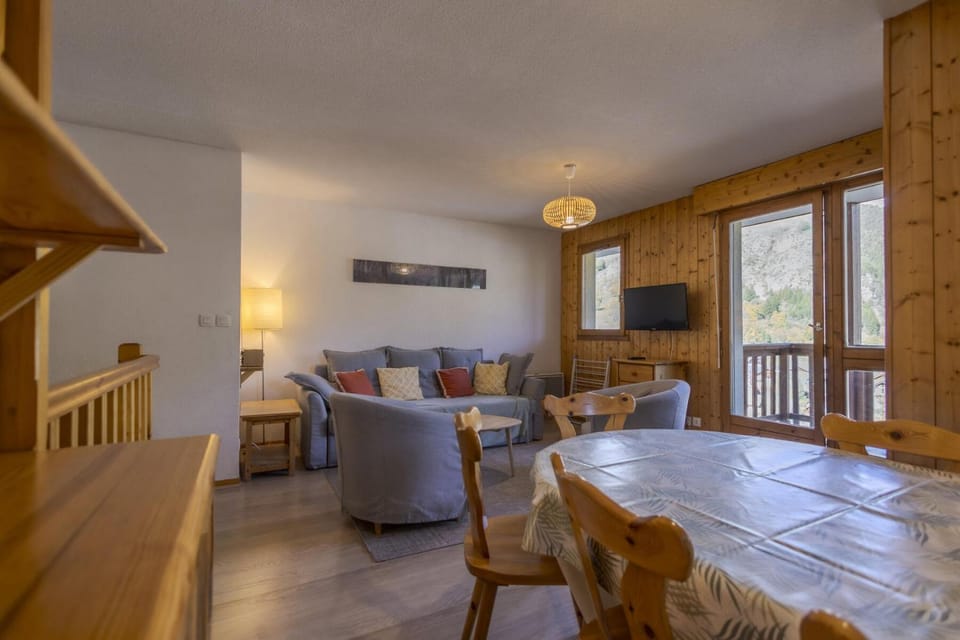 Chalet L'alp Du Pontet - 4 pièces cabine 6 personnes exposé Sud-Ouest MAE-1391 Cabin in Auvergne-Rhône-Alpes