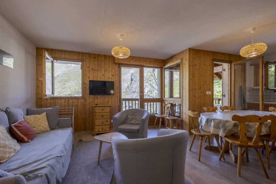 Chalet L'alp Du Pontet - 4 pièces cabine 6 personnes exposé Sud-Ouest MAE-1391 Cabin in Auvergne-Rhône-Alpes