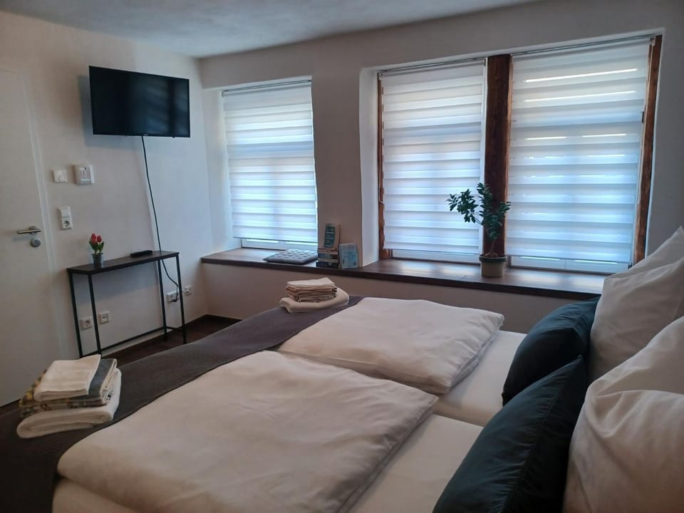 TV and multimedia, Bedroom