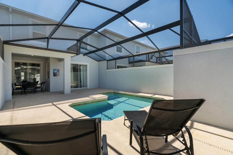Stylish 4BR home Near Disney with Themed Rooms House in Kissimmee