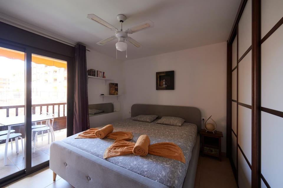 Sun, relax, 1ch, heated pool access Apartment in Palm-Mar
