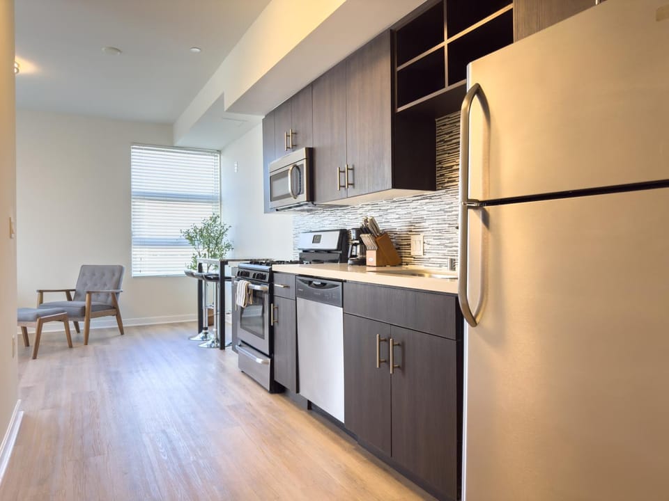 Studio Suite - 5 Min Walk to Crypto Arena and Convention Center Apartment in Los Angeles