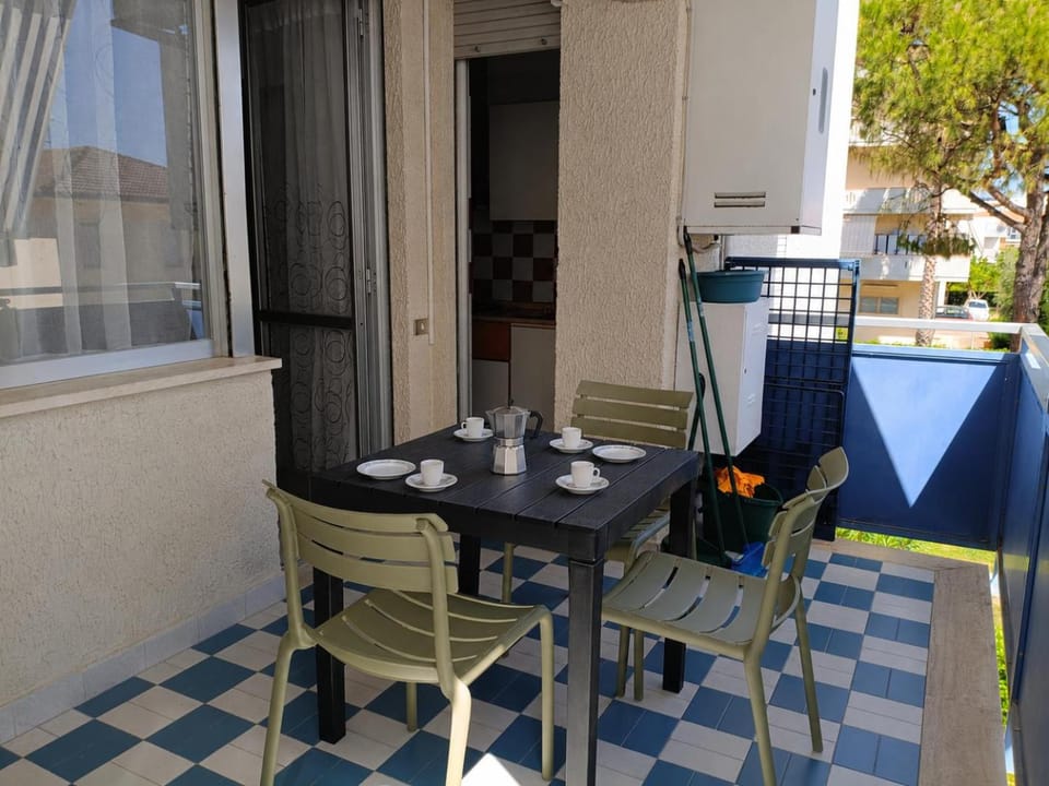Balcony/Terrace, Living room, Dining area