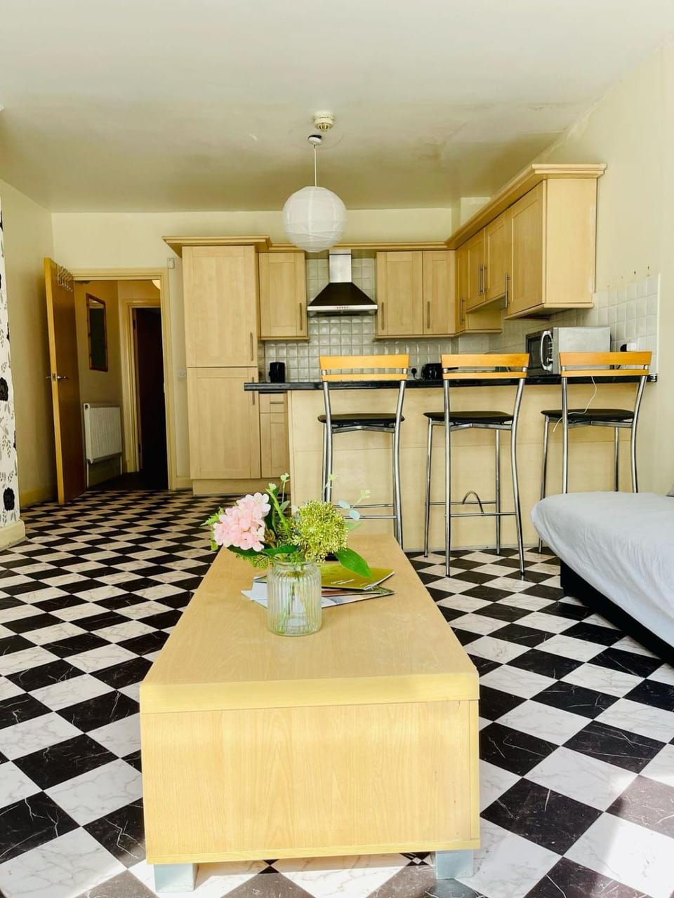 Eastenders Guest Home Vacation rental in London