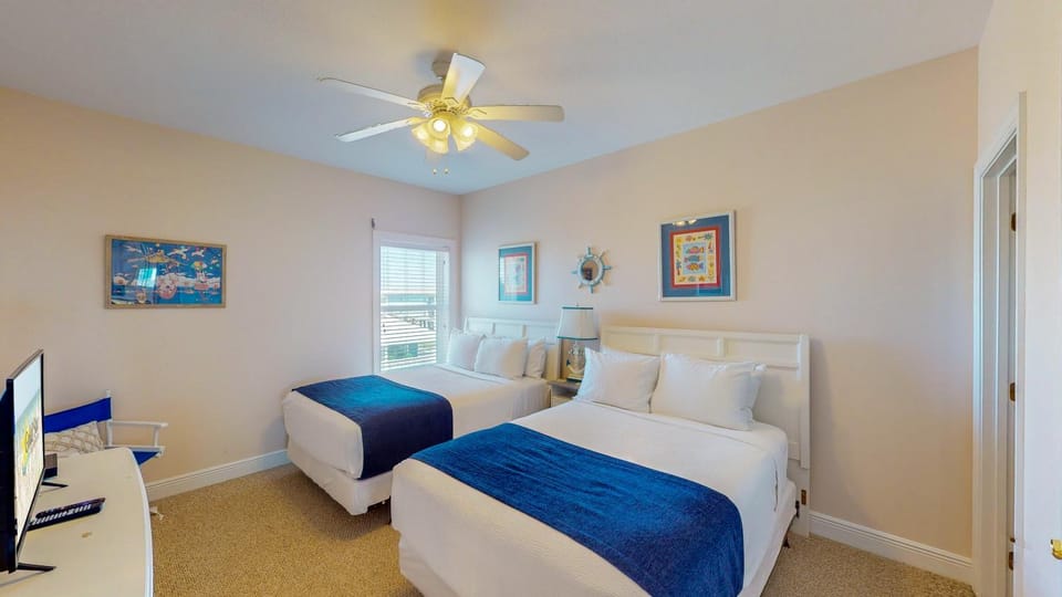 Beautiful Home in Gulf Shores with Private Pool, Sleeps 12 House in West Beach
