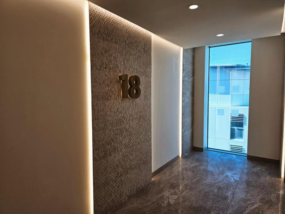 18th Floor Luxury Studio Apartment in Gibraltar