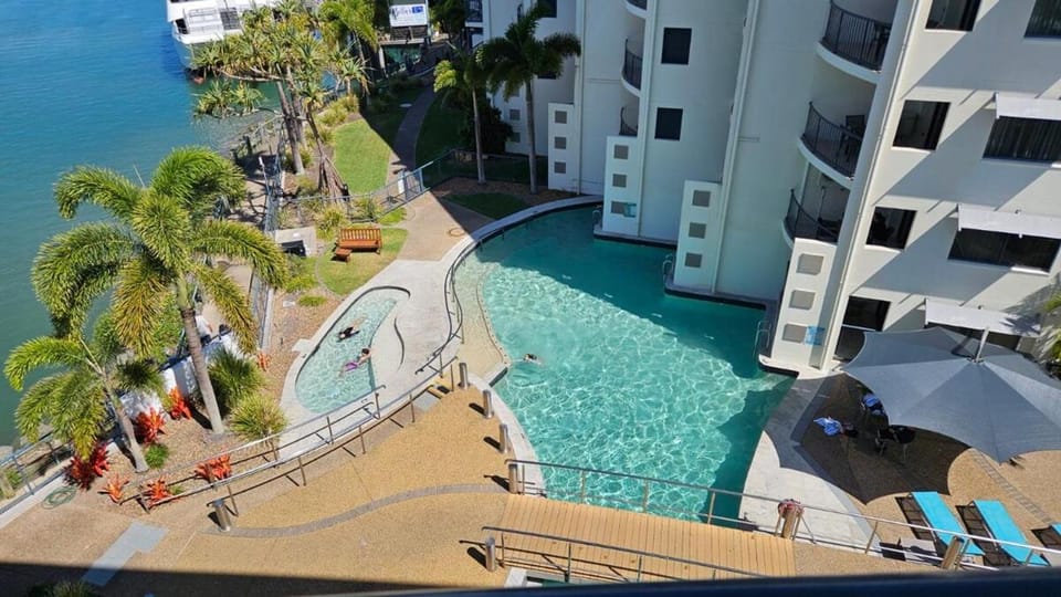 Marina View Apartment in Hervey Bay