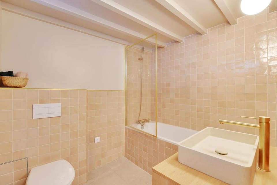 La Petite Maison au coeur du Marais pour 6 personnes Apartment in Paris