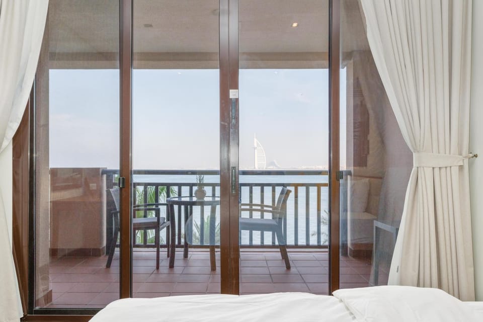 Burj & Sea View King 2 Bedroom Apartment In Anantara Resort Apartment in Dubai