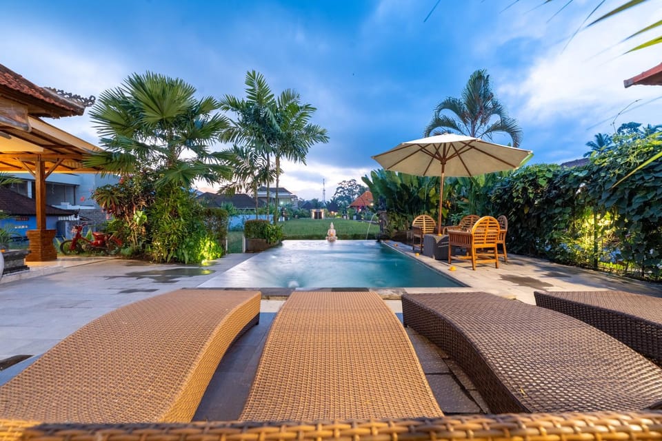 Property building, Swimming pool
