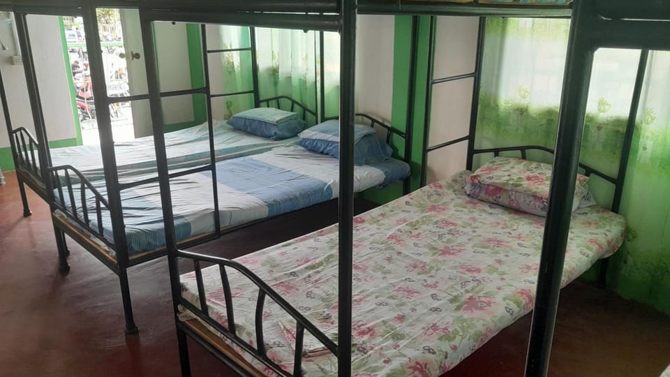 Fishermen's Den dorm Hostel in Siquijor