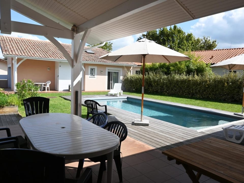 Maison 4 chambres avec piscine, à 8 min du lac de Sanguinet - FR-1-521-249 House in Sanguinet