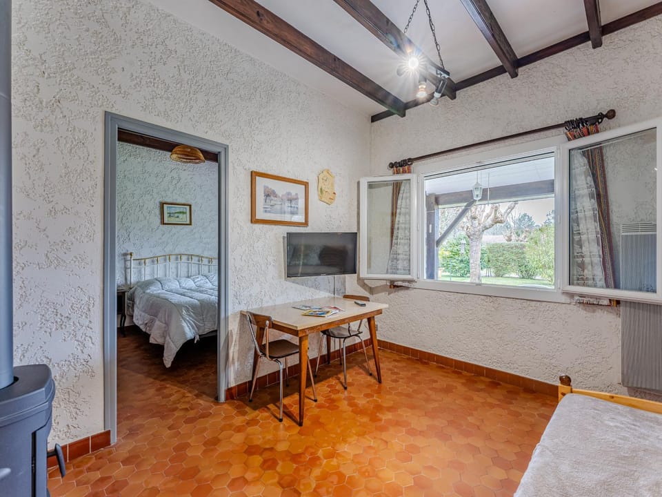 Maison à Sanguinet pour 3 pers, 200m du lac, terrasse et jardin - FR-1-521-250 House in Sanguinet
