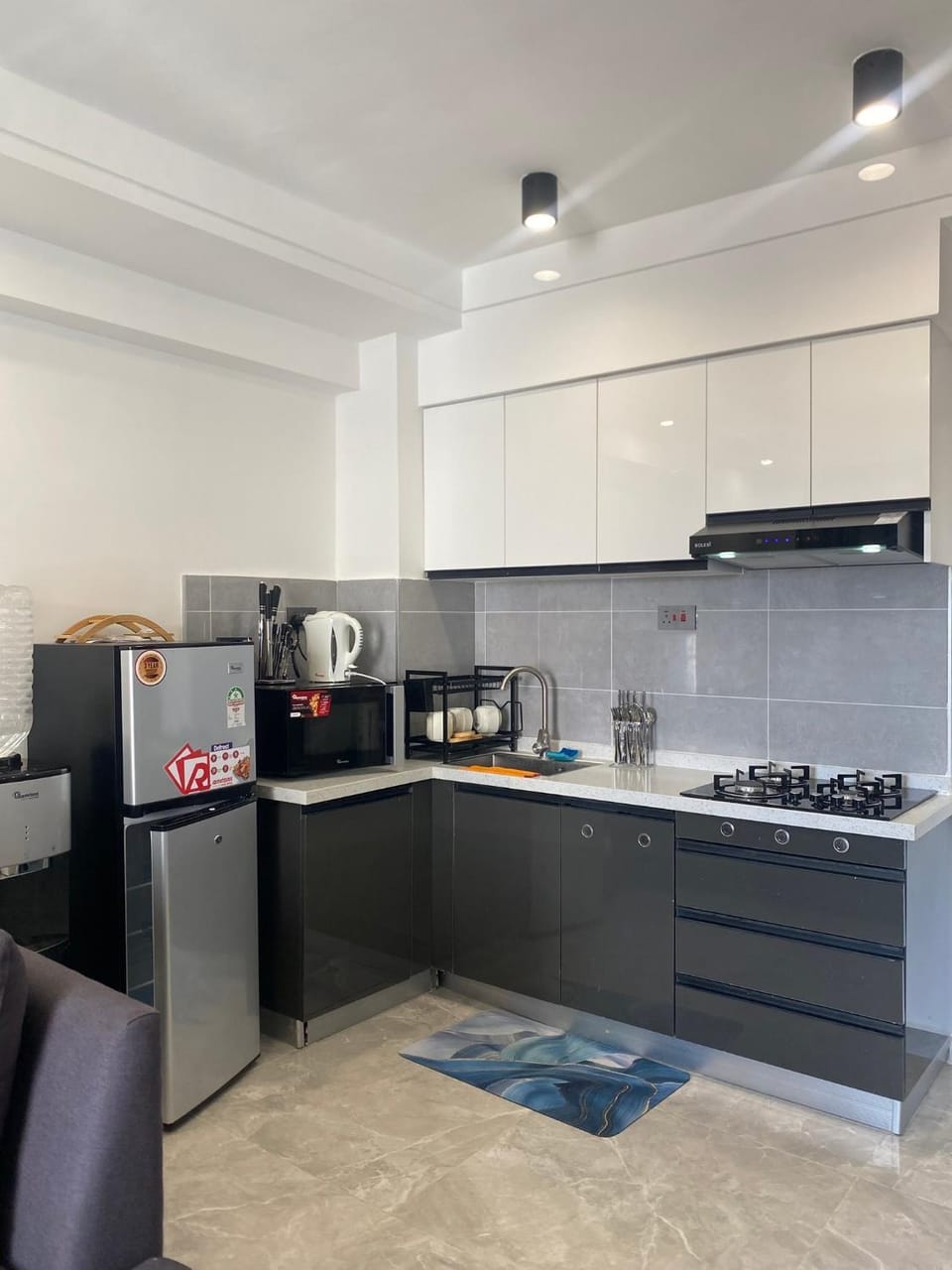 Modern 1 bedroom in Lavington just next to valley Arcade Bed and Breakfast in Nairobi County