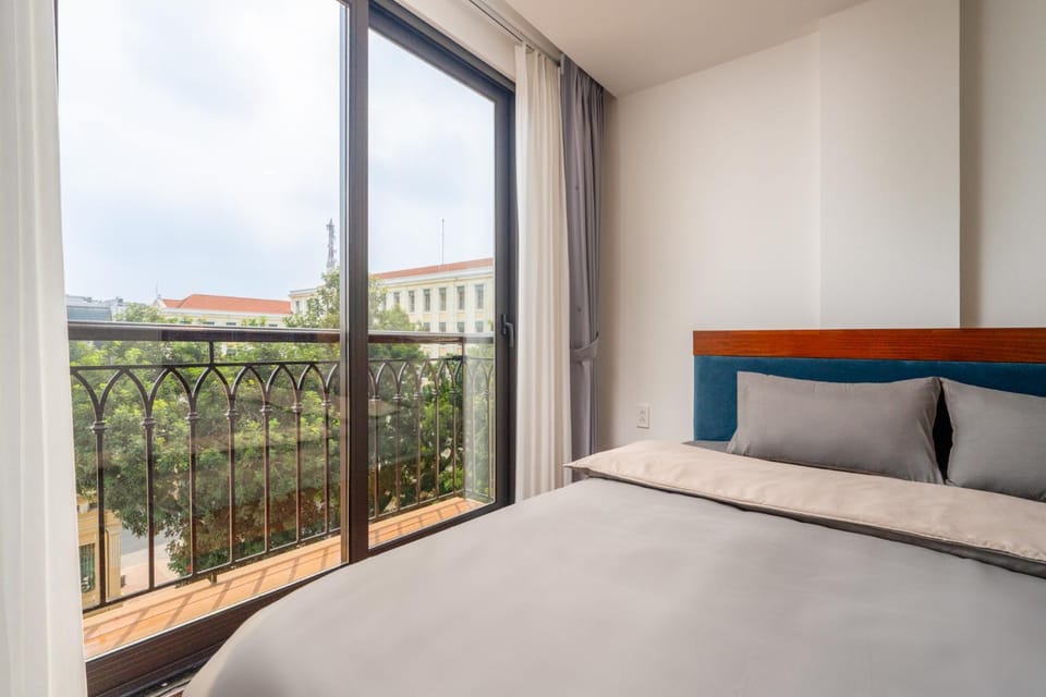 Kitchen or kitchenette, Bedroom