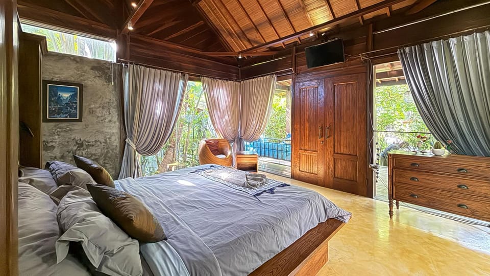 TV and multimedia, Photo of the whole room, Bedroom